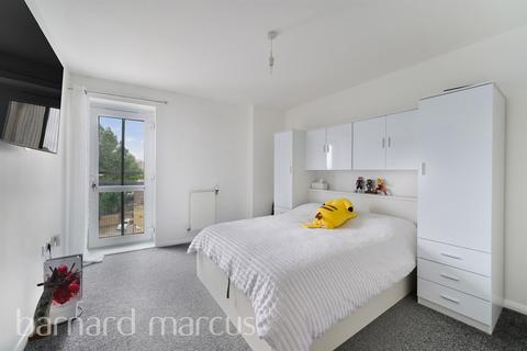 2 bedroom apartment for sale, Bell Green, London