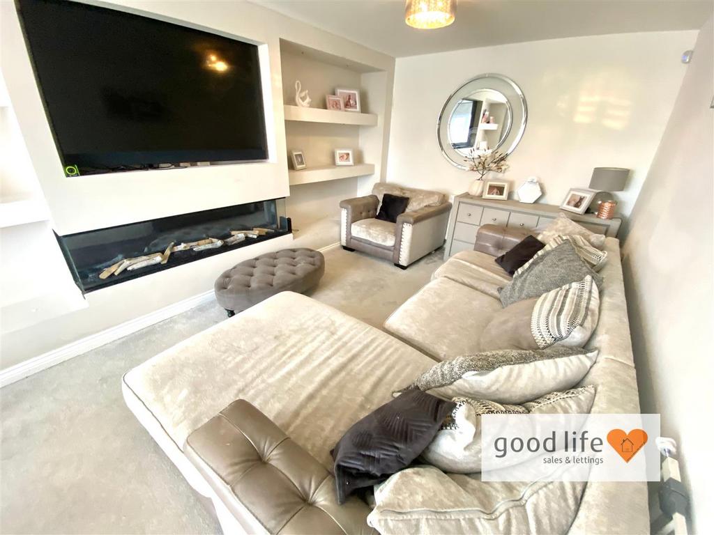 20260224 104006951 i OS12greenchapelway.jpg
