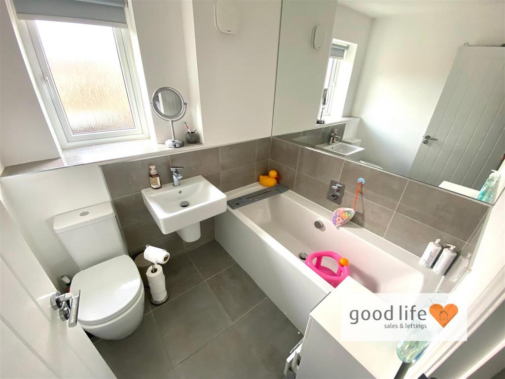 20260224 112537359 i OS12greenchapelway.jpg