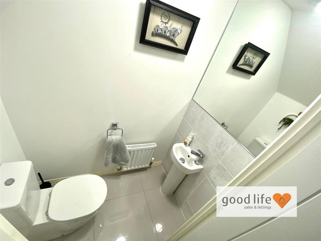 20260224 104111943 i OS12greenchapelway.jpg