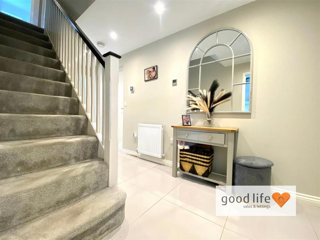 20260224 103945109 i OS12greenchapelway.jpg
