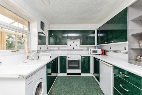 2 bedroom detached bungalow for sale, Broad Lane, Beal, Goole