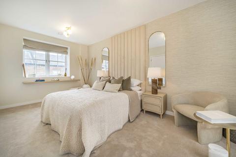 undefined, Warwick Road, London W5