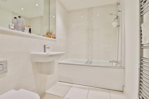 4 bedroom townhouse for sale, Adams Close, Poole