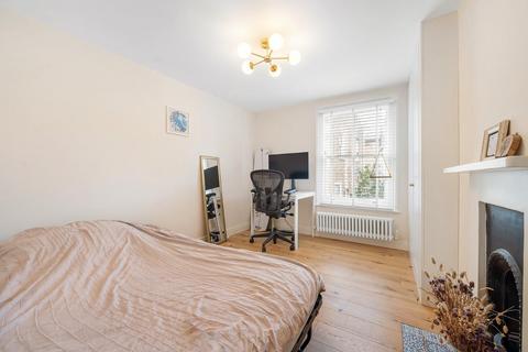 2 bedroom flat for sale, Santley Street, SW4
