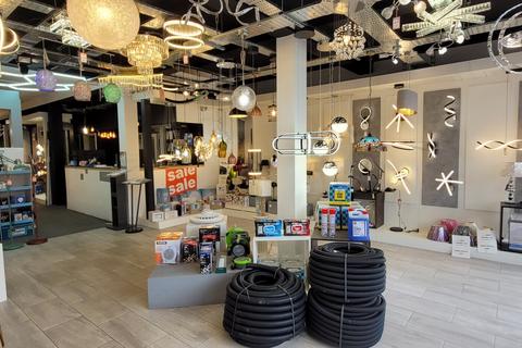 Retail property (high street) for sale, 224 Broadway Didcot OX11 8RS