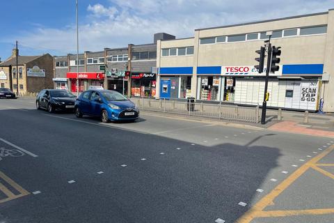 Office to rent, 372 Otley Rd Bradford BD2 4QR