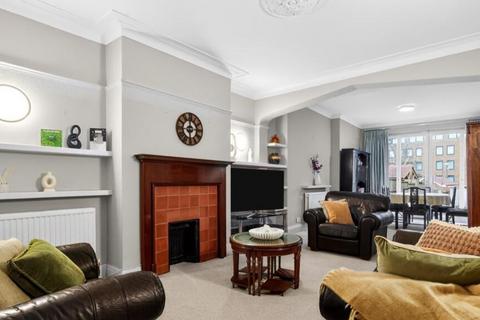 undefined, London W5