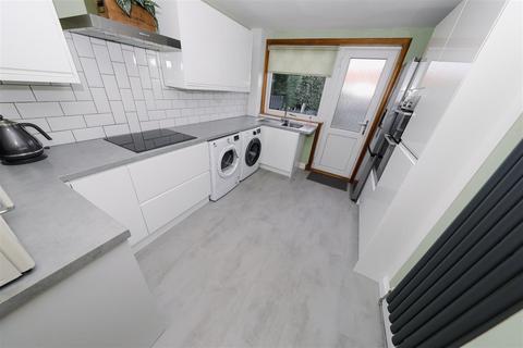 3 bedroom end of terrace house for sale, Warout Road, Glenrothes