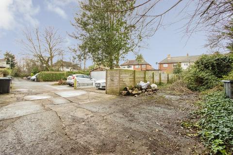undefined, Laurel Terrace, Leeds