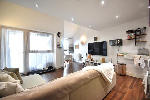 1 bedroom apartment to rent, Station Road, London, NW4