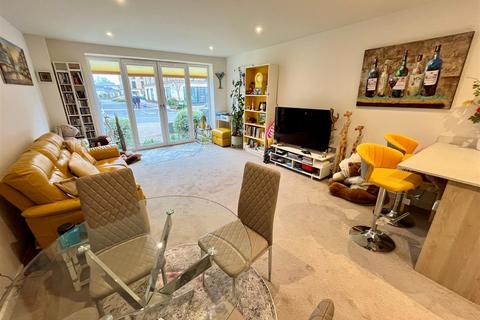 undefined, Fountain Way, Salisbury