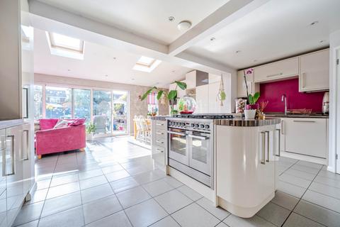undefined, Church Road, Wootton