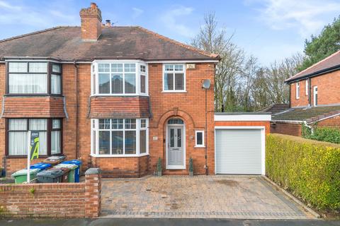 3 bedroom semi-detached house for sale, Winchester Avenue, Ashton-In-Makerfield, WN4