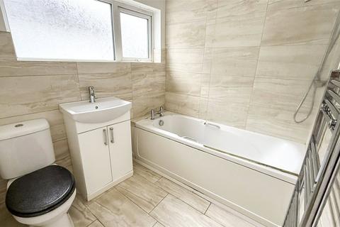 1 bedroom flat to rent, Chipstead Valley Road, Coulsdon CR5