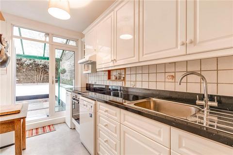 1 bedroom flat to rent, Aynhoe Road, London W14