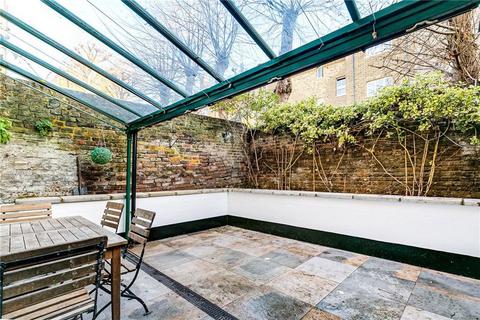 1 bedroom flat to rent, Aynhoe Road, London W14