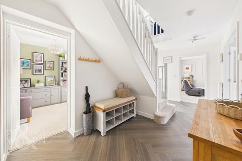 5 bedroom detached house for sale, Shreeve Road, Blofield, Norwich