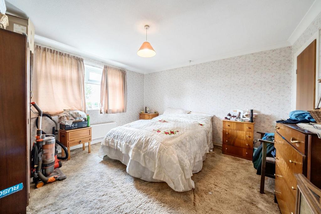 Master bedroom.jpg