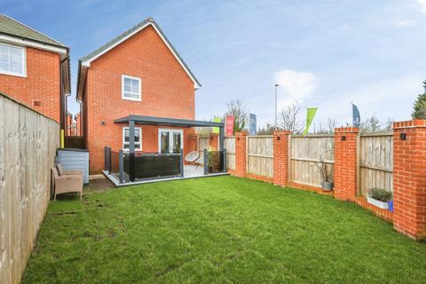 3 bedroom detached house for sale, Colliers Place, Dinnington, Sheffield