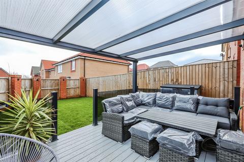 3 bedroom detached house for sale, Colliers Place, Dinnington, Sheffield