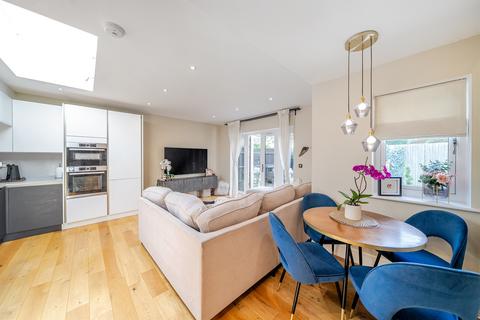 2 bedroom flat for sale, Foxley Lane, Purley