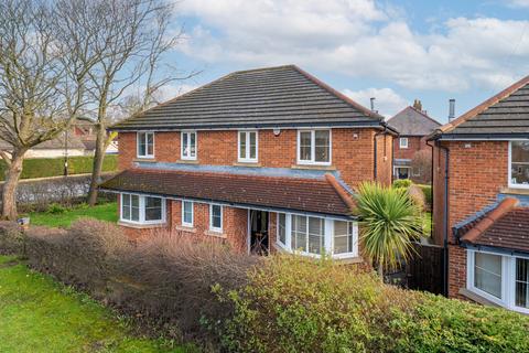 3 bedroom semi-detached house for sale, Fairways Avenue, Harrogate, HG2