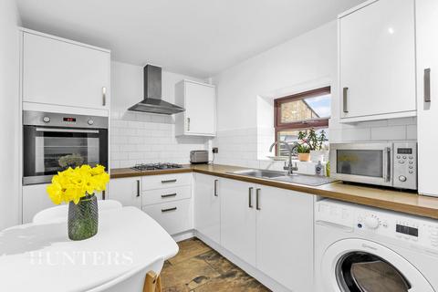 2 bedroom end of terrace house for sale, Church Street, Littleborough, OL15 9AA