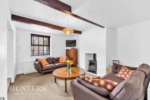 2 bedroom end of terrace house for sale, Church Street, Littleborough, OL15 9AA