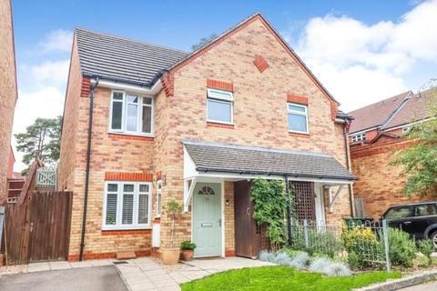 2 bedroom semi-detached house for sale, Lorraine Road, Camberley, Surrey, GU15