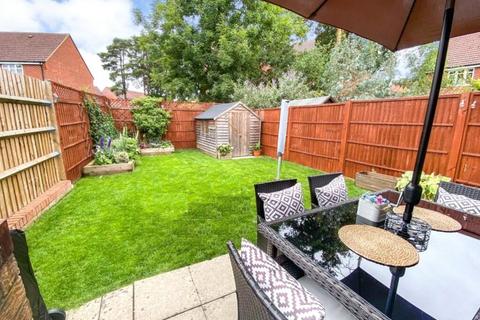 2 bedroom semi-detached house for sale, Lorraine Road, Camberley, Surrey, GU15