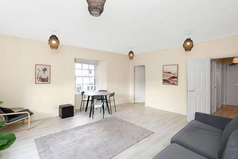 2 bedroom flat to rent, 1816L Smiths Place, Edinburgh, EH6 8NT