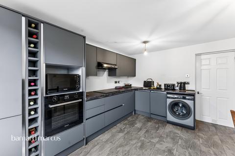 3 bedroom terraced house for sale, Brecon Close, Mitcham