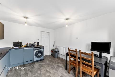 3 bedroom terraced house for sale, Brecon Close, Mitcham
