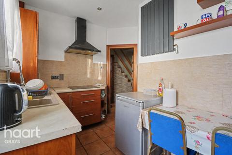 3 bedroom terraced house for sale, Kelvin Road, Tilbury
