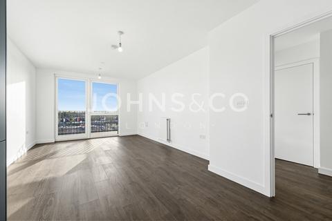 1 bedroom apartment to rent, Hayes Village, Hayes, London, UB3