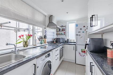 2 bedroom apartment for sale, Palmeira Avenue, Hove BN3