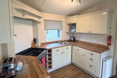 3 bedroom park home for sale, St Helens Coastal Resort – Isle of Wight