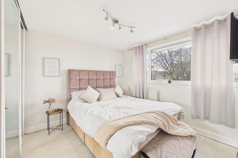 3 bedroom terraced house for sale, Denham Walk, Chapel House, NE5