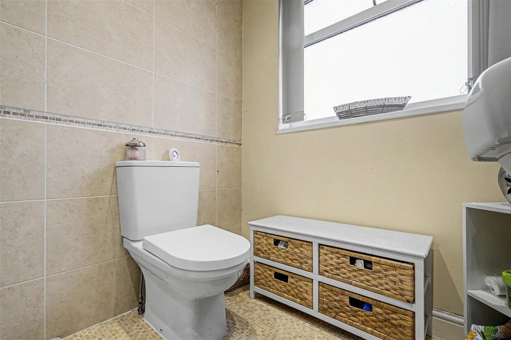 Shower Room 1 2.jpeg