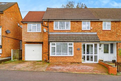 5 bedroom semi-detached house for sale, Kiln Ground, HEMEL HEMPSTEAD
