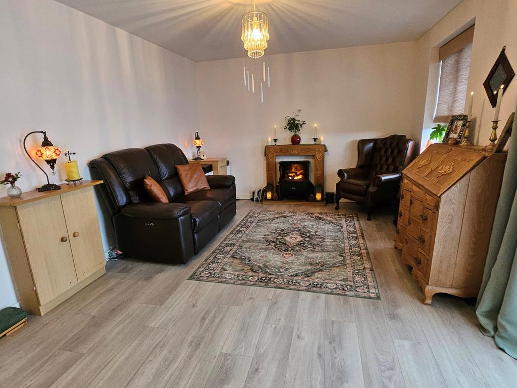Lounge/Kitchen