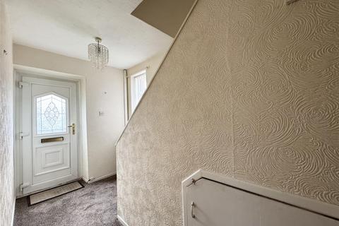 3 bedroom semi-detached house for sale, Shelley Lane, Kirkburton, Huddersfield, HD8 0SW