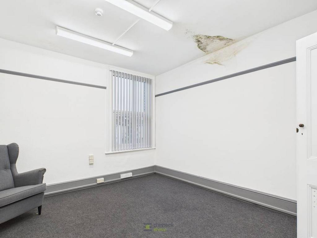 First Floor Rooom 4