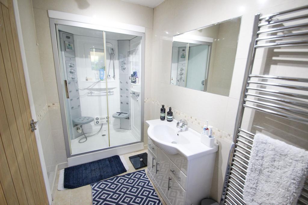 En-suite 2