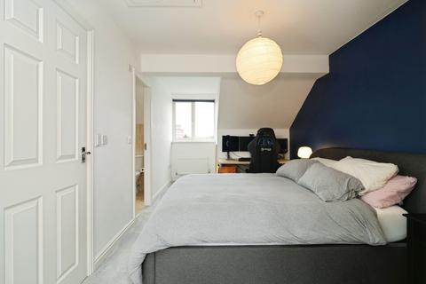 4 bedroom detached house for sale, Station Close, Manchester, M26
