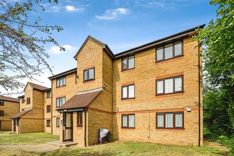 1 bedroom apartment for sale, Walpole Road, Slough