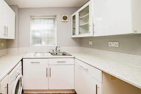 1 bedroom apartment for sale, Walpole Road, Slough