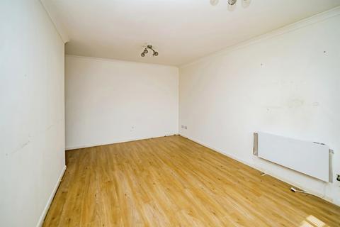 1 bedroom apartment for sale, Walpole Road, Slough