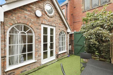 2 bedroom detached house for sale, Monkgate, York